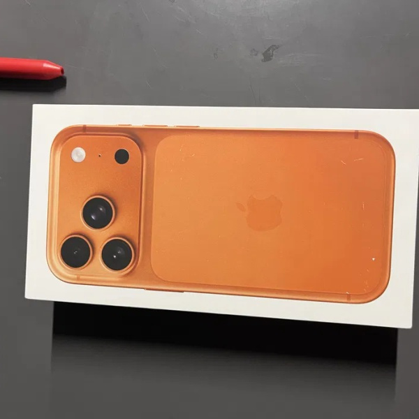 iPhone 17 Pro Max – 256 GB – Laranja Ou 9 Mil no Pix